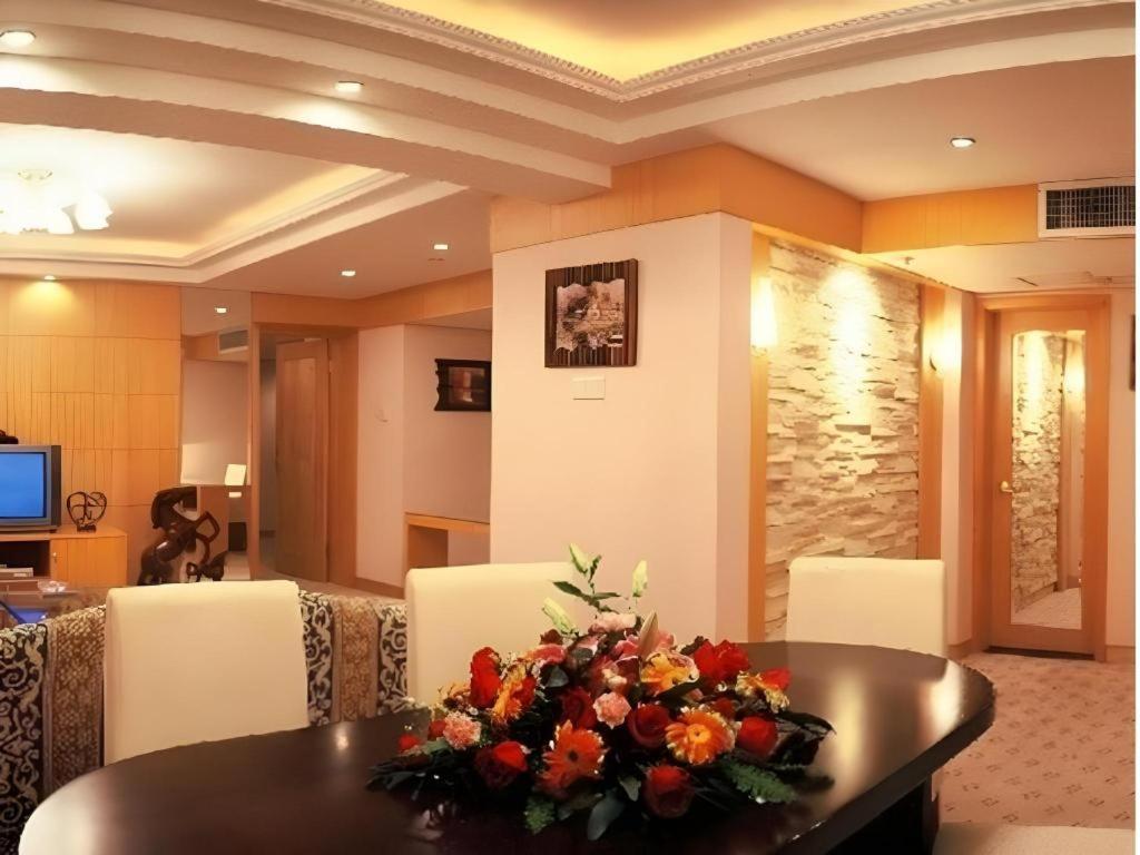 Golden Lustre Hotel Shenzhen Extérieur photo
